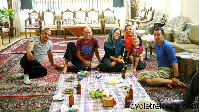 Discovering Iran by bicycle